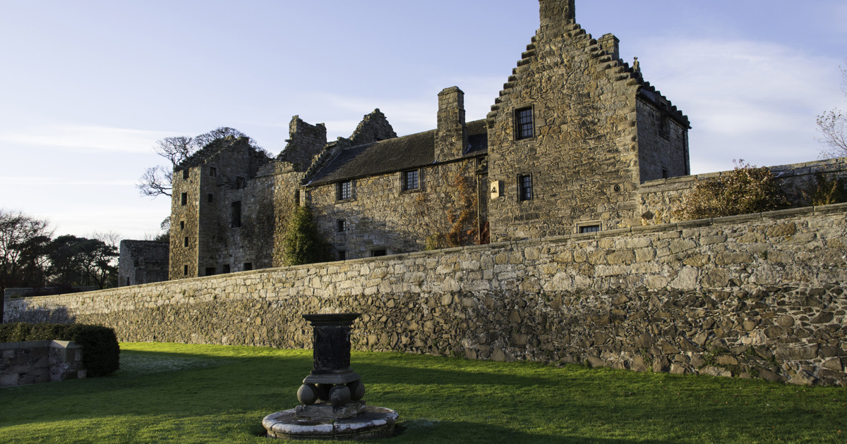 Weddings at Aberdour Castle | Historic Environment Scotland | HES